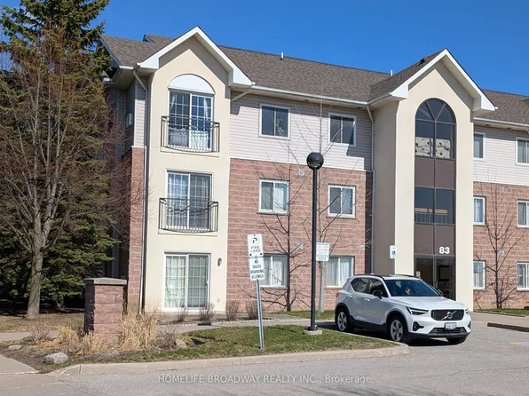 83 Aspen Springs Dr #301, Clarington, ON L1C 5J7