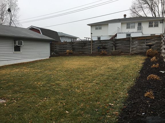 4th image of 340 Glenmore Dr