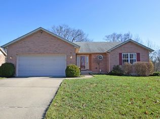 1946 Little Turtle Ct, Hamilton, OH 45013