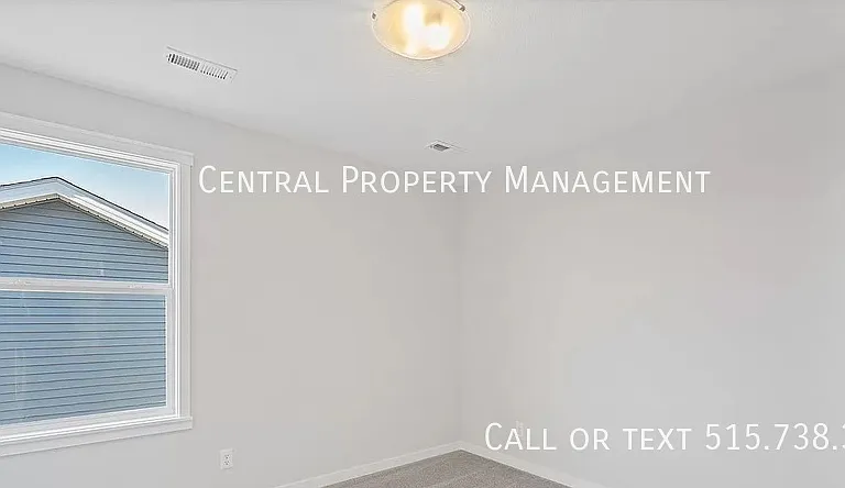 635 NW Williamsburg Ln — Photo 27