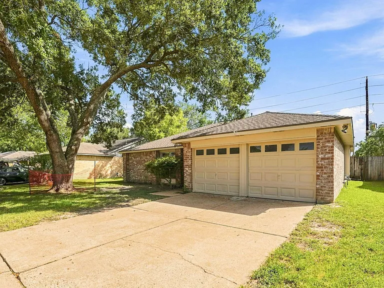 19315 Spanish Needle Dr — Photo 2