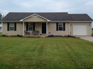 646 C W Moore Rd, Smiths Grove, KY 42171