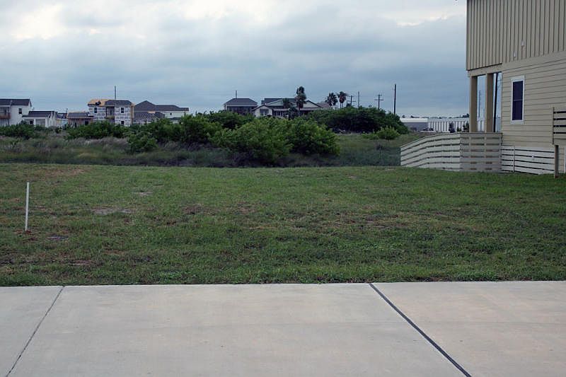 1st image of 318 Paradise Pointe Dr