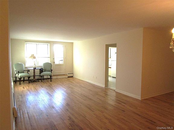 3rd image of 20 Daley Place #128