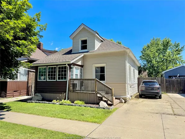 1718 Windermere Rd, Windsor, ON N8W 2S1