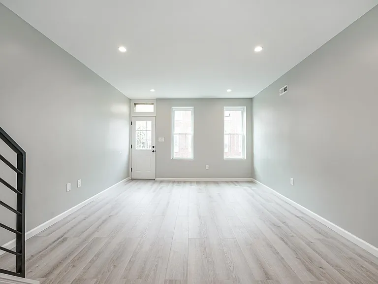 333 Daly St — Photo 7