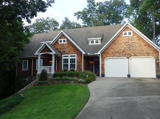 310 Country Bluff Dr, Branson, MO 65616