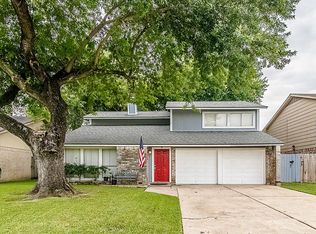 710 Myrtle Creek Dr, La Porte, TX 77571