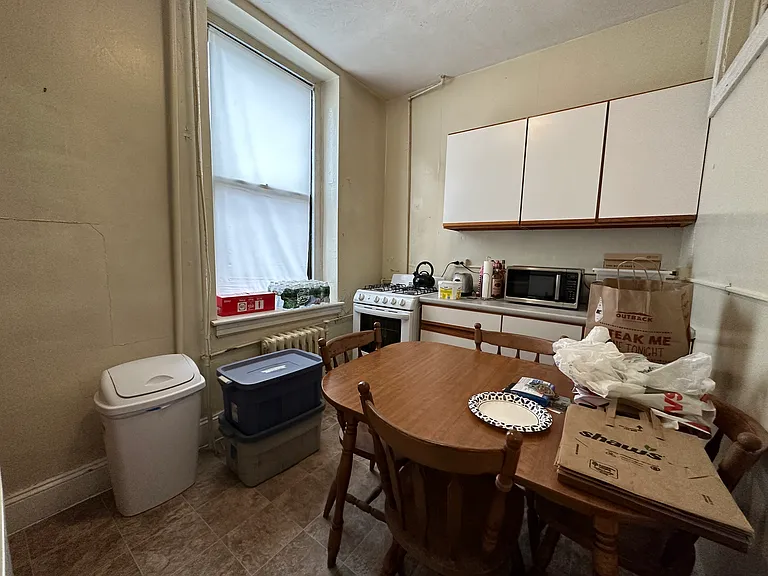 224 Essex St #2 — Photo 3