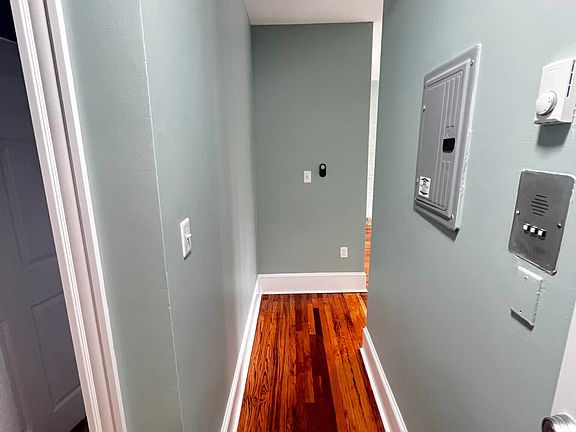 5th image of 65 Park Dr APT 17
