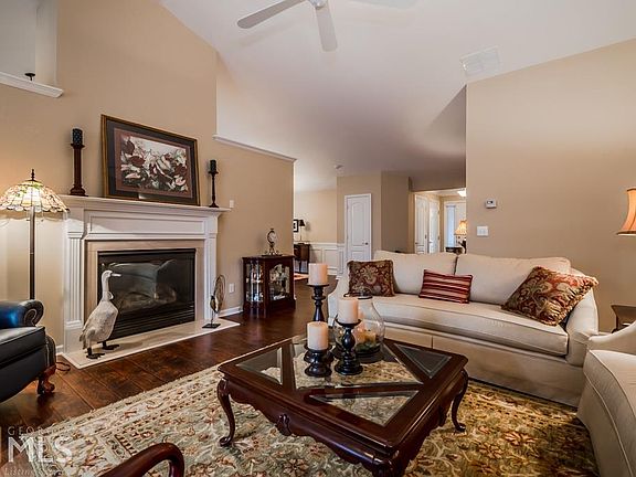 5th image of 1029 Pecan Grove Pl