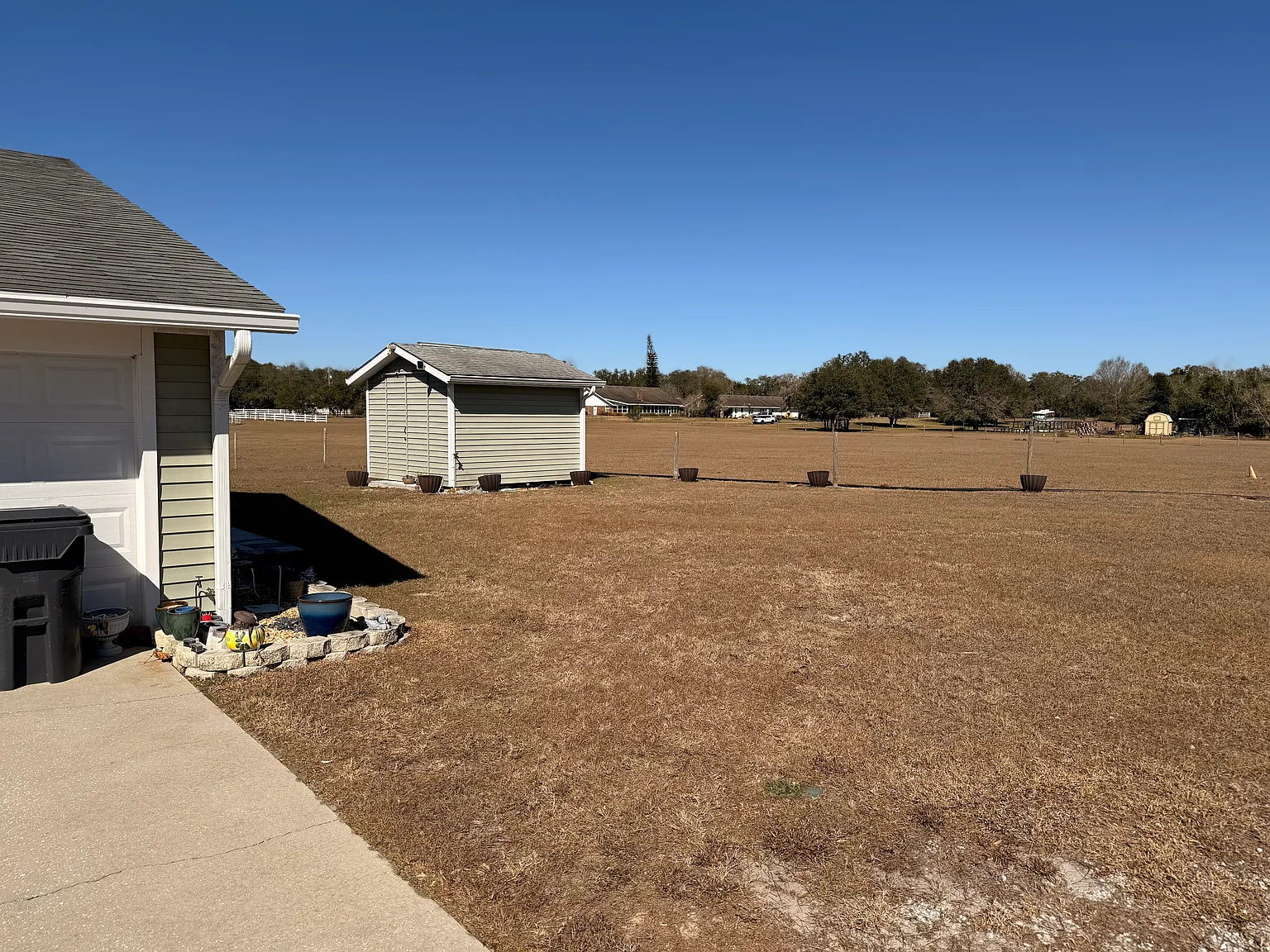 3 bed, 1350 sqft, $1,900 — Photo 3