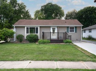 736 Wilson St, Menasha, WI 54952