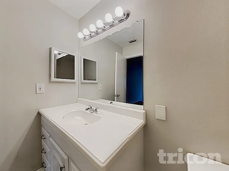 707 Climate Dr — Photo 10