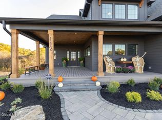 112 Belnapp Dr, Camillus, NY 13031