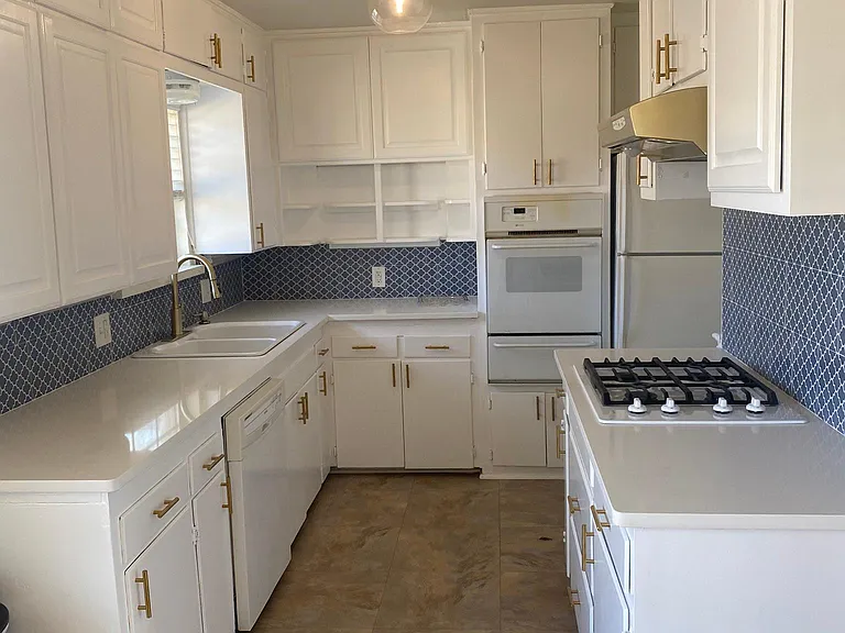 510 Panhandle St — Photo 5
