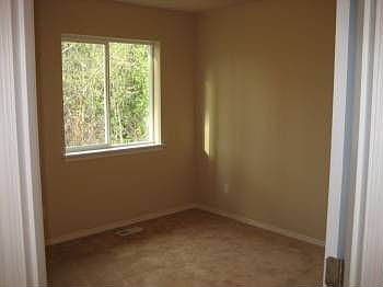 5th image of 17828 75th Ave E