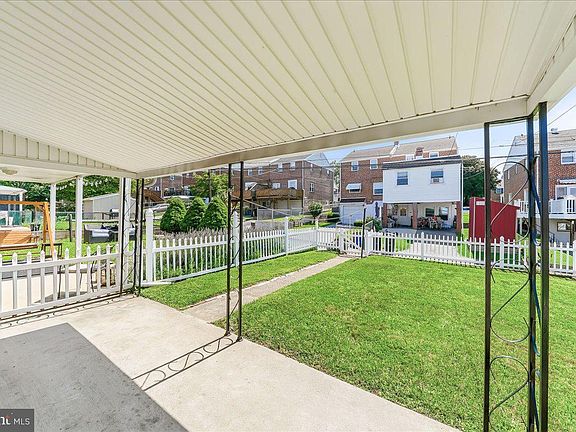 2nd image of 1126 Agnew Dr