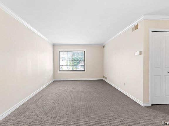 2nd image of 444 S Chester St #425