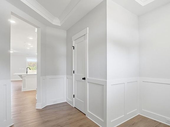 4th image of 406 Limelight Rd