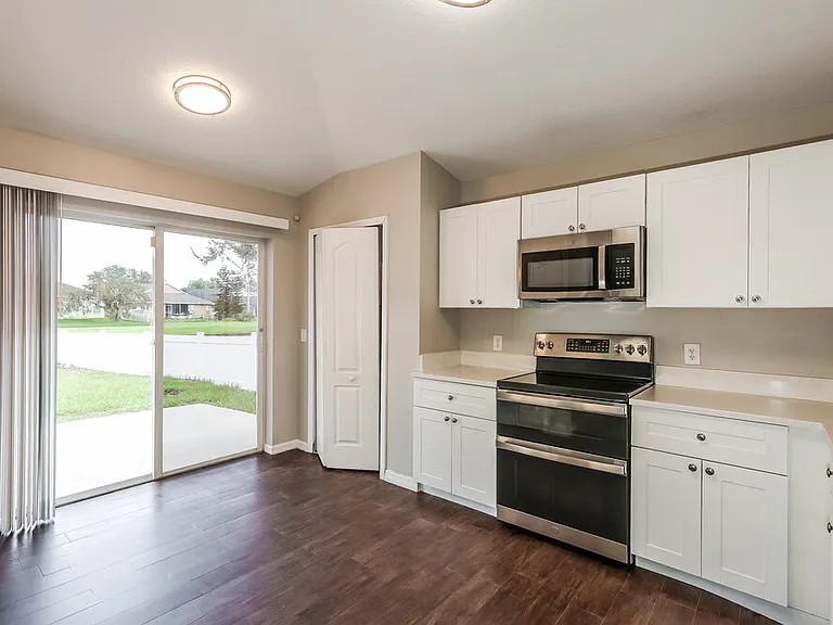 10623 Navigation Dr — Photo 6