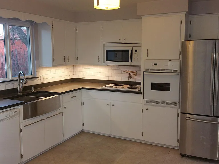 3178 Fenton St — Photo 2