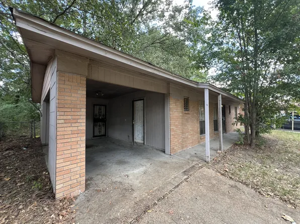 137 Grover Cleveland Cir, Jackson, MS 39213