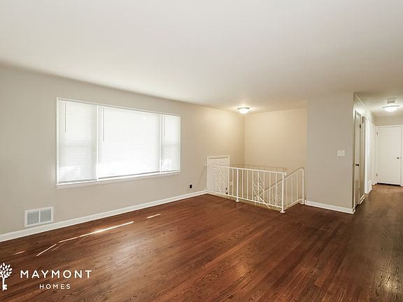 5th image of 4926 Evanston Ave