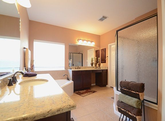 Mstr ste. Separate vanities!