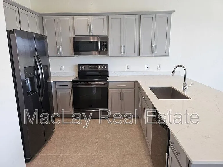 4061 E Pony Ln #101 — Photo 5