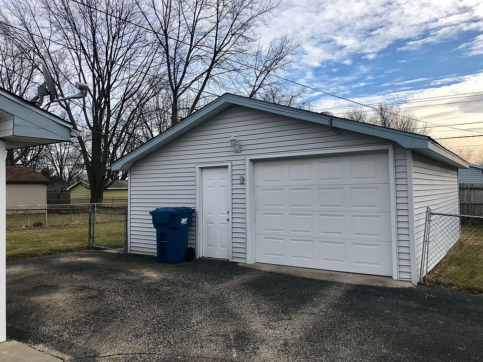 1st image of 57 Hanson Dr