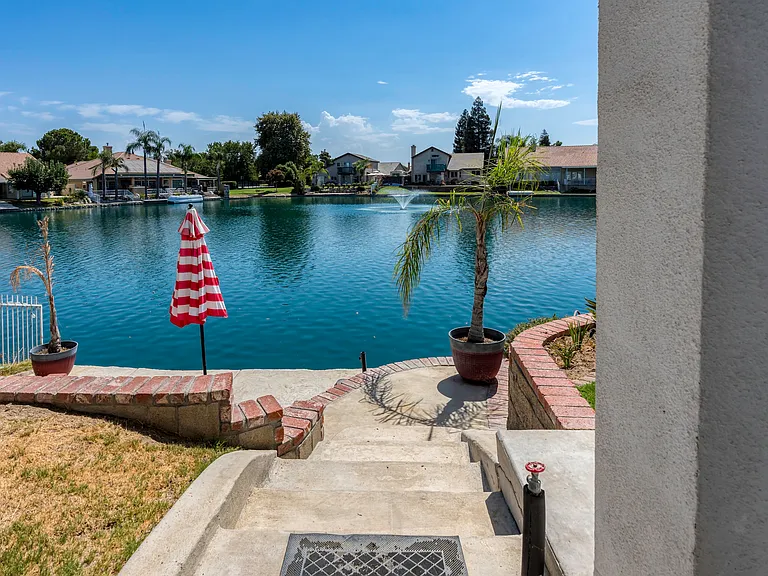 8301 Waterfield Dr — Photo 39