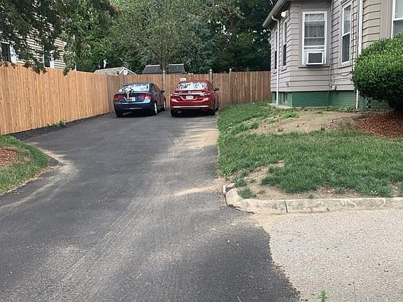 3rd image of 143 S Leyden St