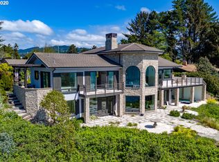 97 Tanbark Rd, Brookings, OR 97415