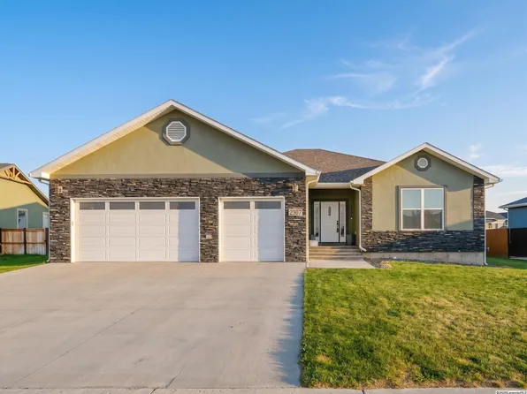 4313 Mojave Dr, Laramie, WY 82072
