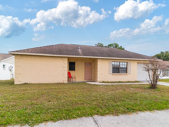 3rd image of 1208 Greenlea Dr