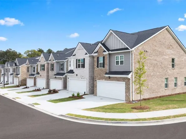 235 Silvermoon Dr, Loganville, GA 30052