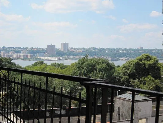 Rented by Guidance Realty Corp. | media 24