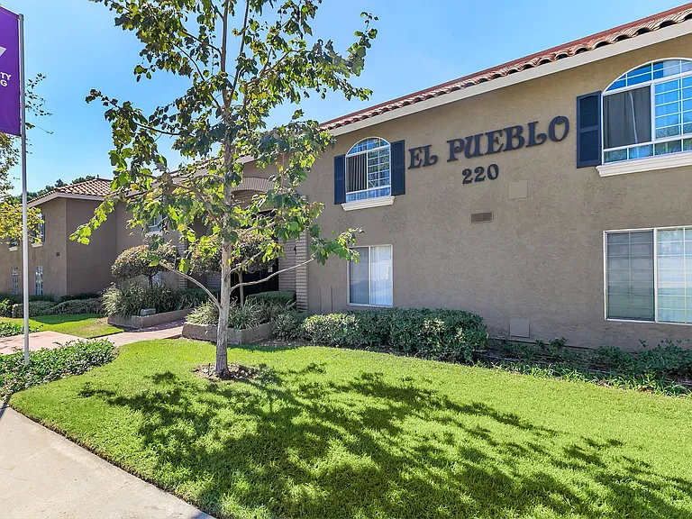 Camino Pueblo and El Rancho Apartment Homes — Photo 12