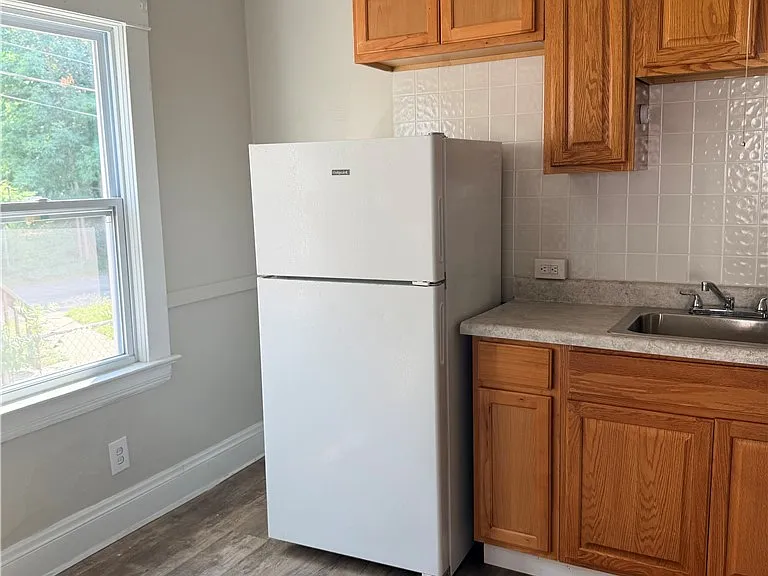 2778 E 120th St #1 — Photo 3