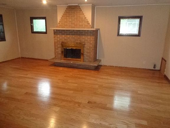 3rd image of 222 Tampa St
