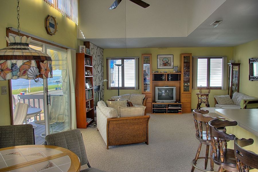 Comfortable Living Room