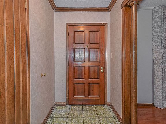 5th image of 2209 Morgan Dr