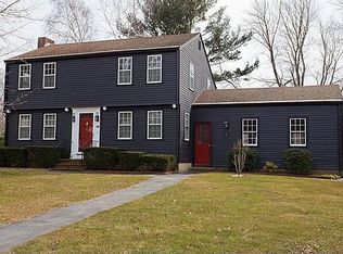 61 Hanover St, Newbury, MA 01951