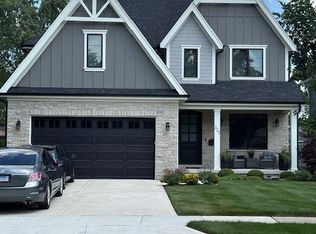 445 Broker Ave, Itasca, IL 60143