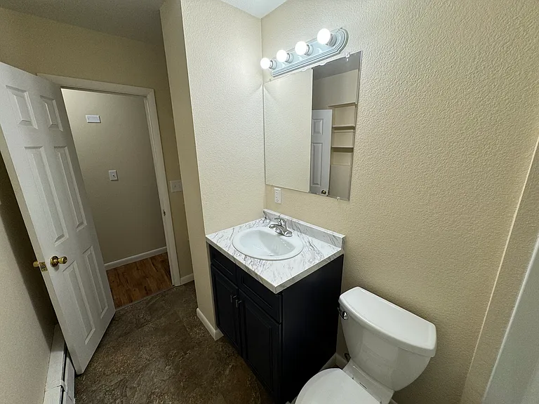 1112 Willow St #1 — Photo 10