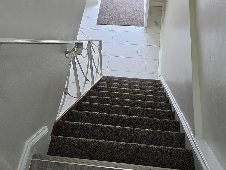 58 Suburban Ln — Photo 4