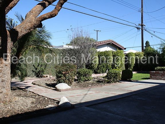 5th image of 5571 Ludlow Ave