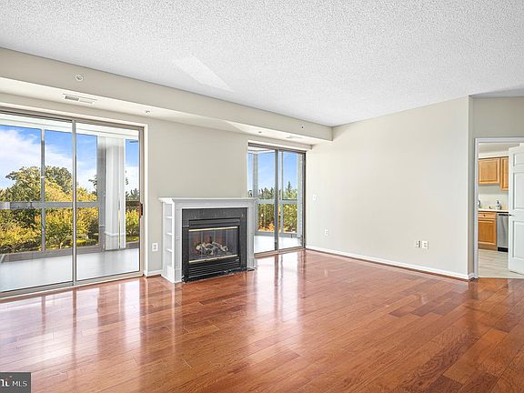 3rd image of 19355 Cypress Ridge Ter Unit 210