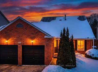 99 Peevers Cres, Newmarket, ON L3Y 7T2